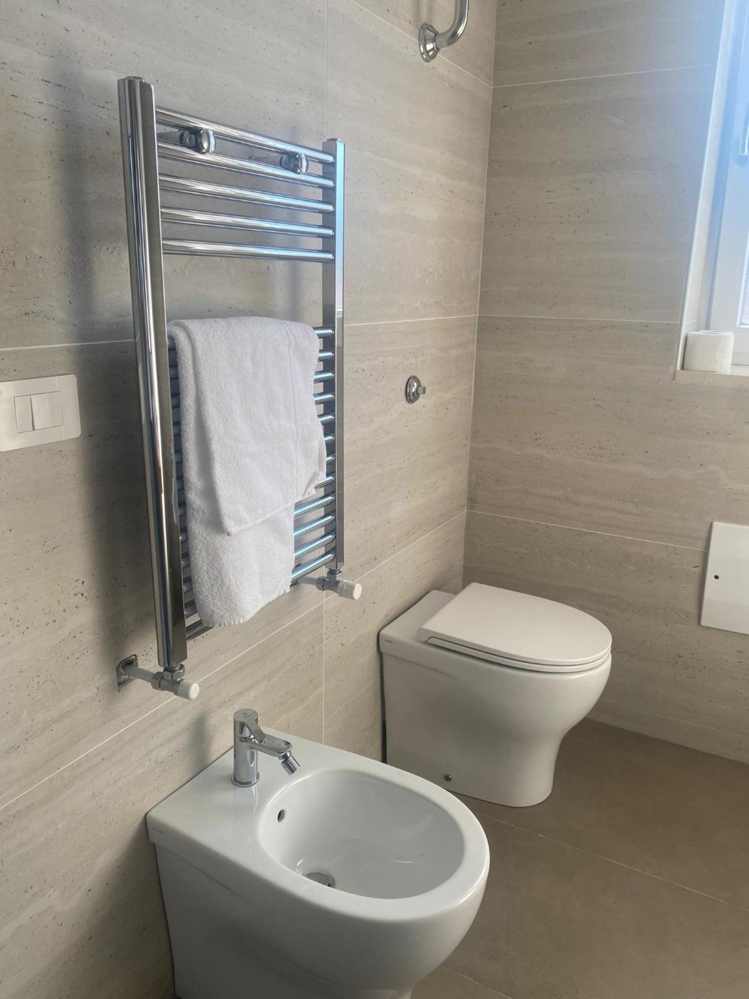 Hyria Rooms 诺拉 外观 照片