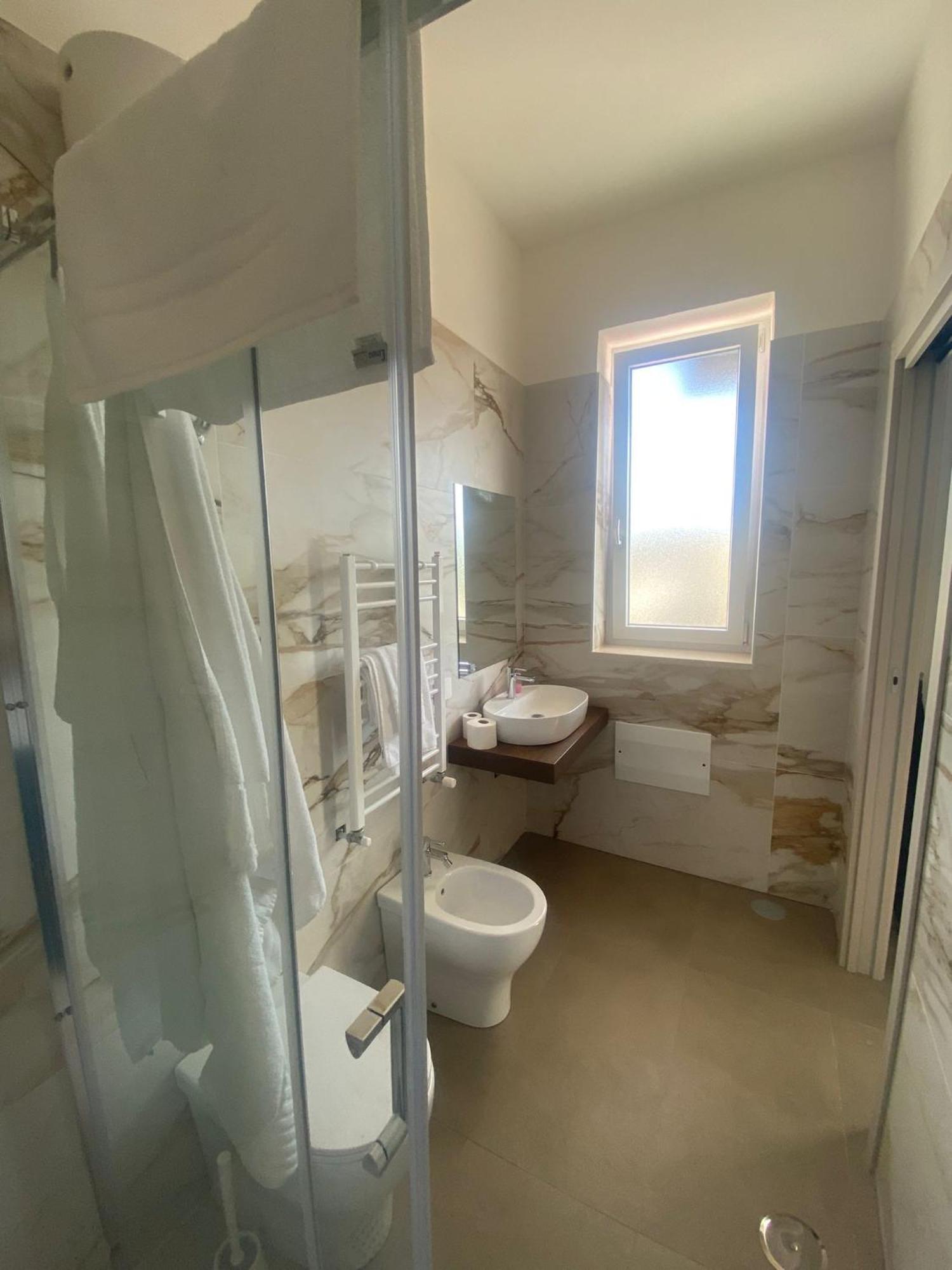 Hyria Rooms 诺拉 外观 照片